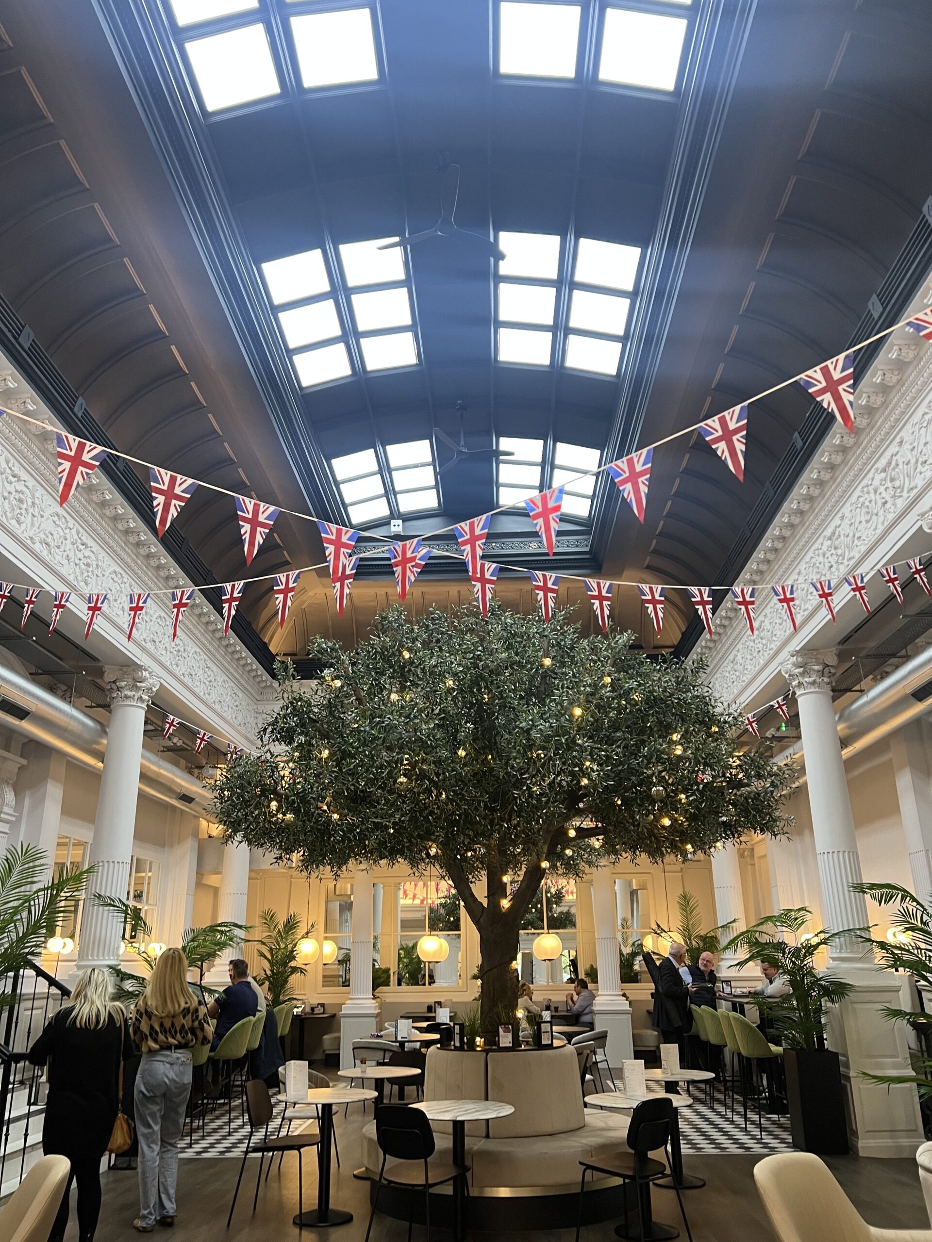 Windsor House - KCC celebrations - Image of bunting